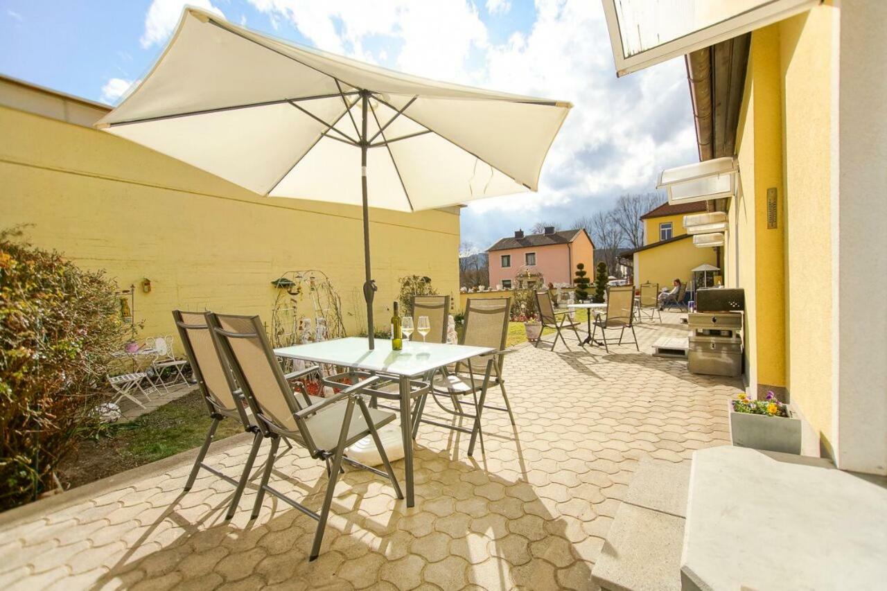 Auszeit Leoben 1 Mit Terasse Und Gratis Parkplatz Apartment Exterior photo