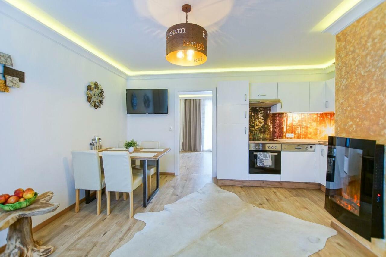 Auszeit Leoben 1 Mit Terasse Und Gratis Parkplatz Apartment Exterior photo