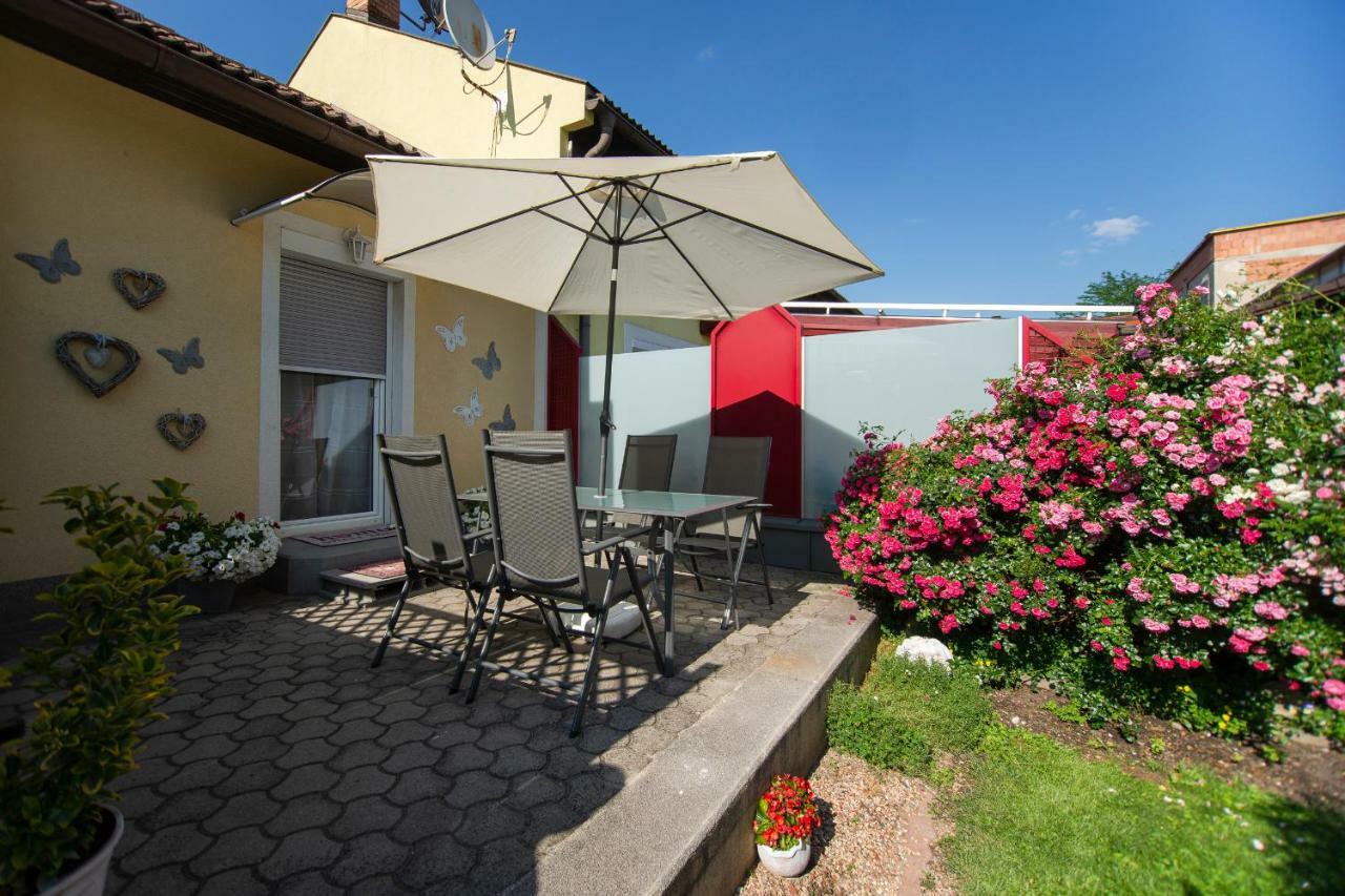Auszeit Leoben 1 Mit Terasse Und Gratis Parkplatz Apartment Exterior photo